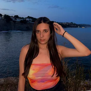 Sara F.