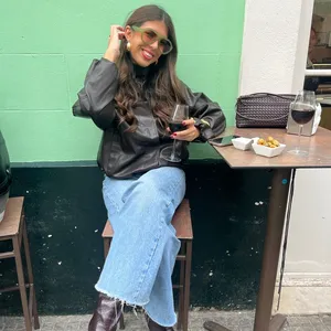 Cristina V.