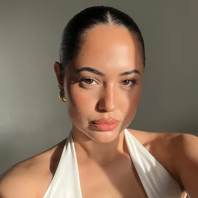 Natielly D.