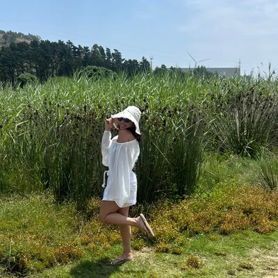 Anabel cuadrado blanco