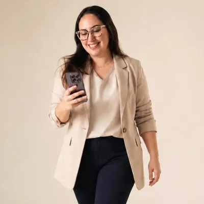 Laura de Haro Bustos