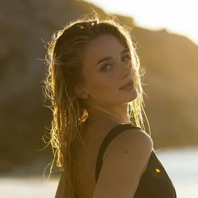elena S.