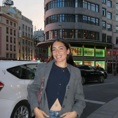 Mónica V.