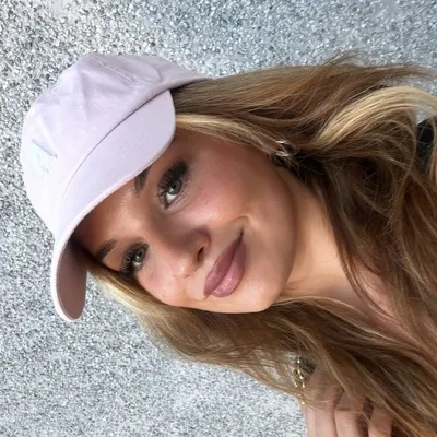 alexandra V.