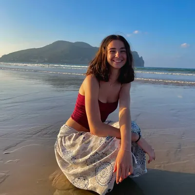 Claudia Ahis Salazar