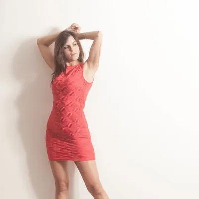 Isabel V.
