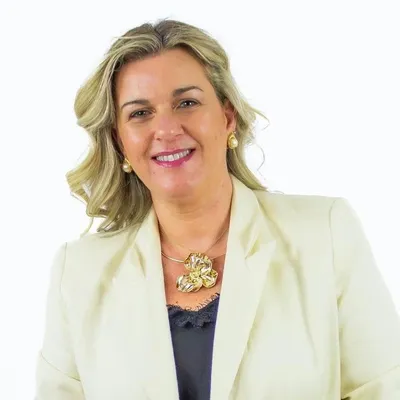 Ana Fuertes Feito