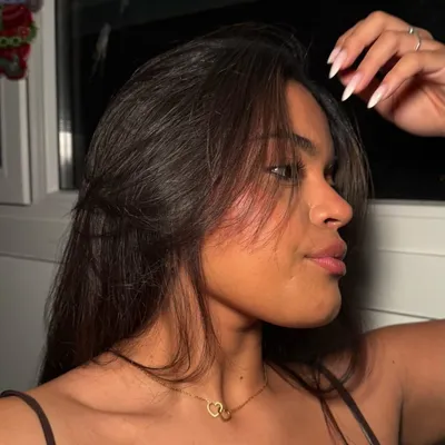 Gabriela D.