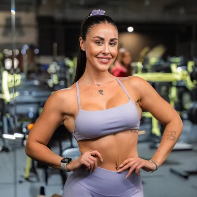 María N.