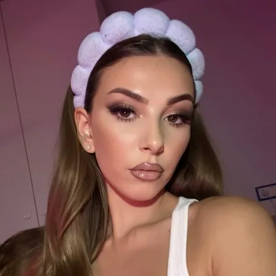 victoria P.