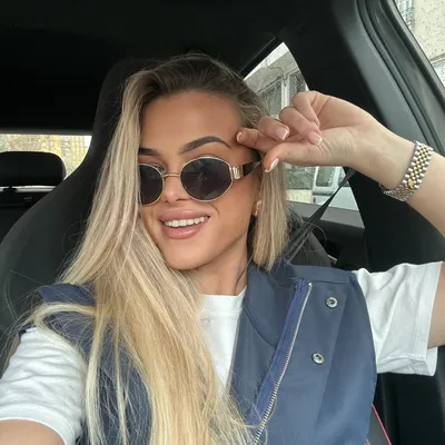 adriana V.