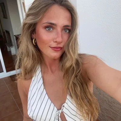 Ángela D.