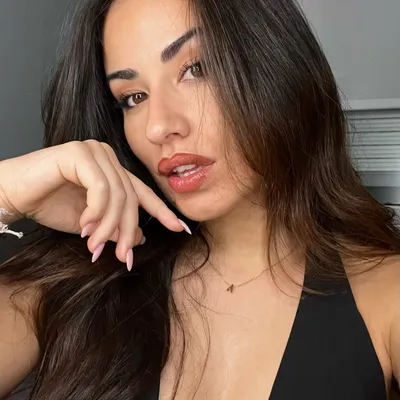 Andrea F.