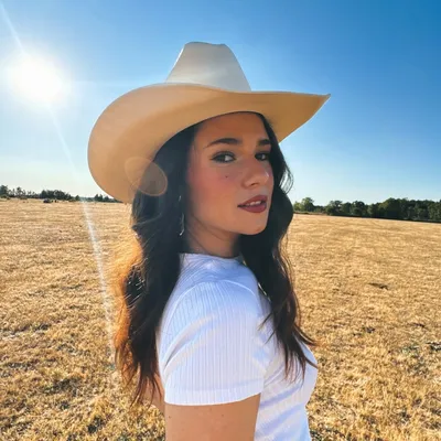 Laura S.