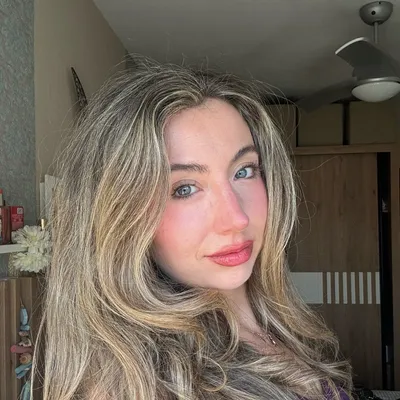 Azucena L.