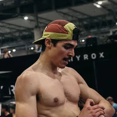 Alberto E.