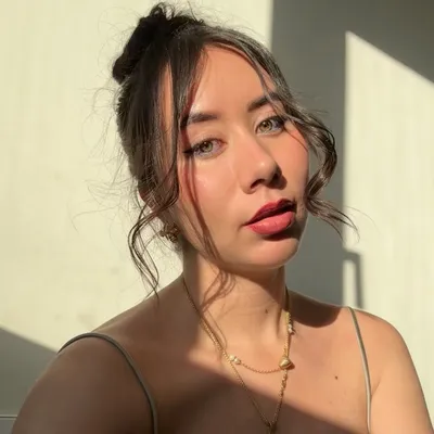 Daniela J.