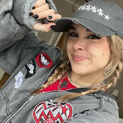 Paula Vela Romero