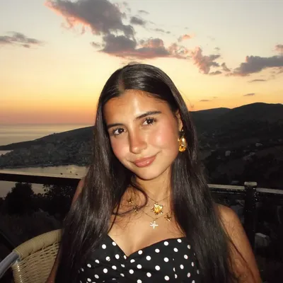 Sofia E.