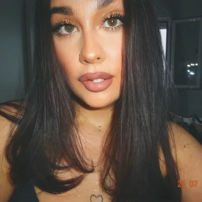 Lara O.