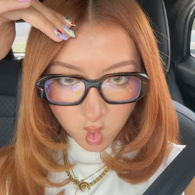 Ana Sophia M.