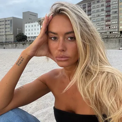 carlota couso gesteiro