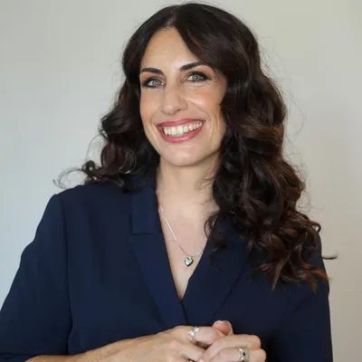 Laura B.