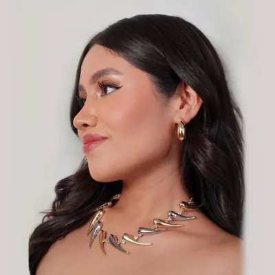 Eyleen V.