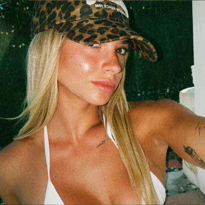 Valeria B.