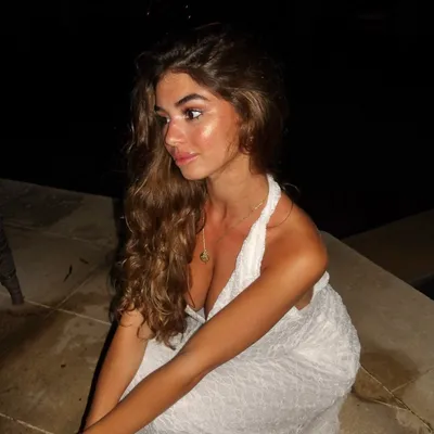 Laura Pons