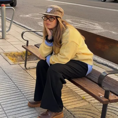 Paula R.