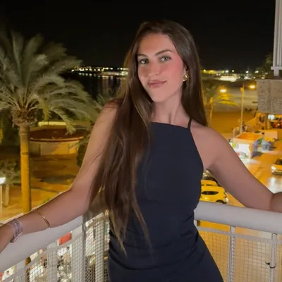 María S.