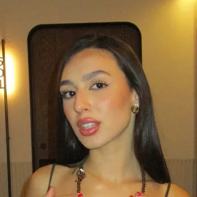 Alejandra R.