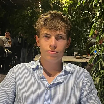ÀLEX GOU