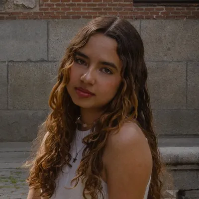 Suyai García M