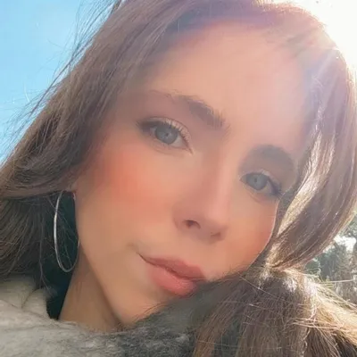 Andrea F.