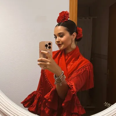 Claudia manotas
