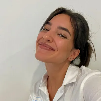 Elena Q.