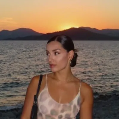 Gabriela A.