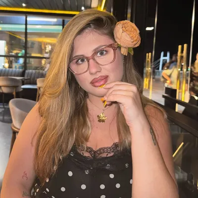 Sara Q.