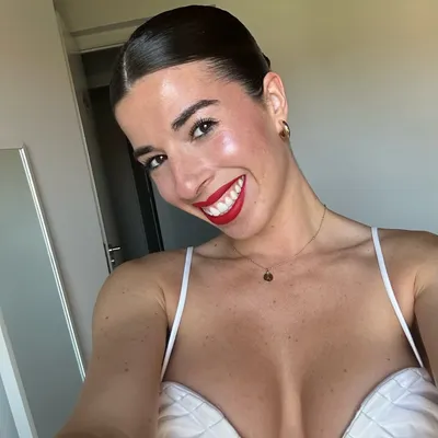 Ariadna R.