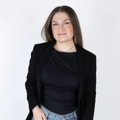 Alejandra A.