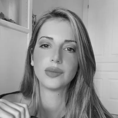 Tania C.