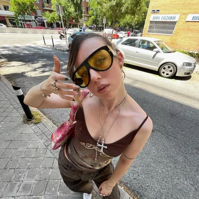 María D.