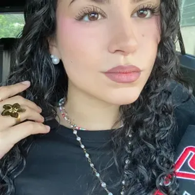 Carla L.