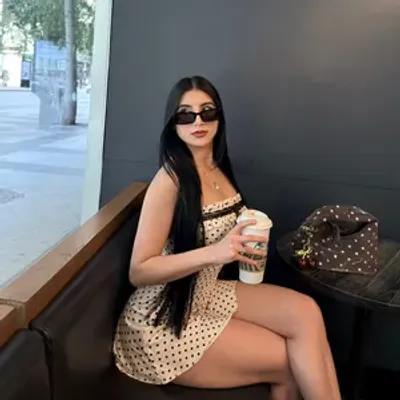 Gabriela R.