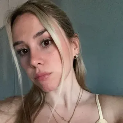 Noemi V.
