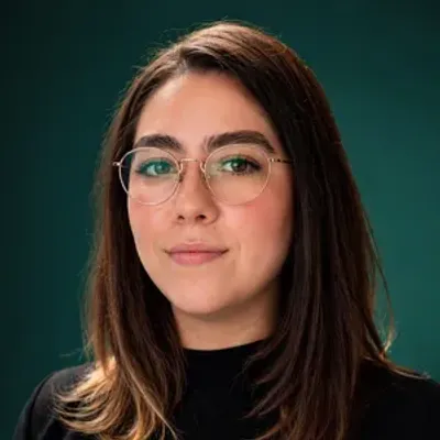 Nicole O.