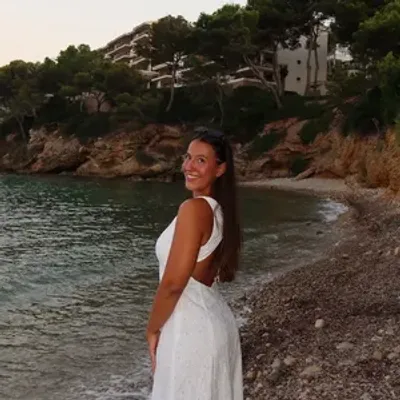 Alba G.