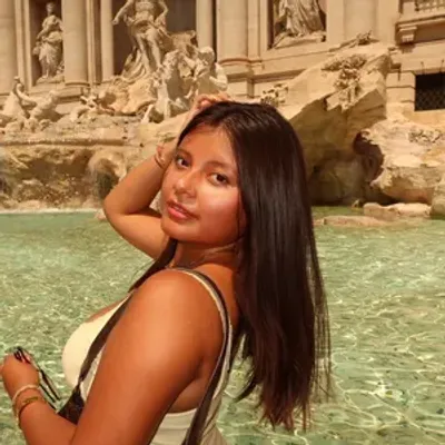 Victoria B.
